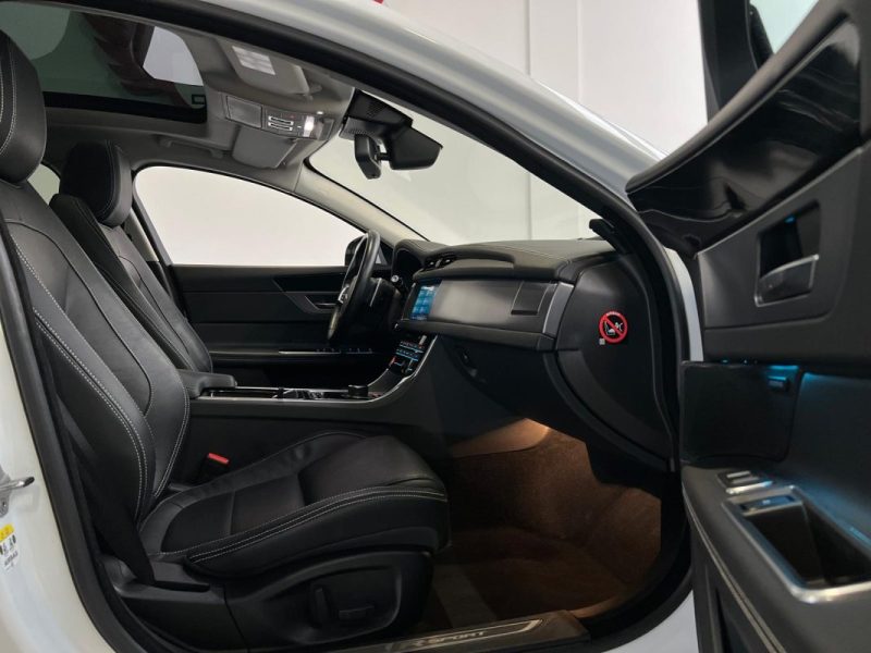 JAGUAR XF 2.0 250CH AWD R-SPORT