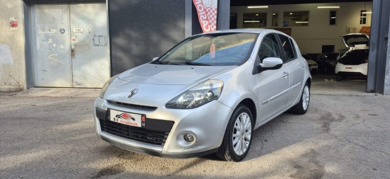Renault Clio III 1.5l Dci 88cv 20th Tomtom phase 2, *Clim auto*, *GPS*, *Bluetooth*