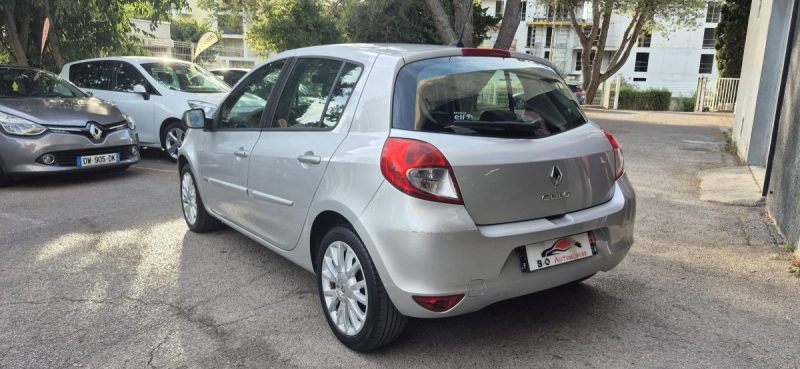 Renault Clio III 1.5l Dci 88cv 20th Tomtom phase 2, *Clim auto*, *GPS*, *Bluetooth*