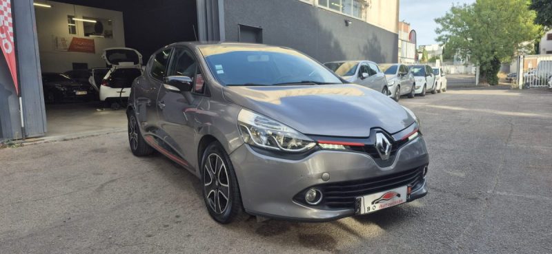 Renault CLIO IV 1.5l DCI 90ch Limited, *Idéale jeune conducteur*, *GPS*