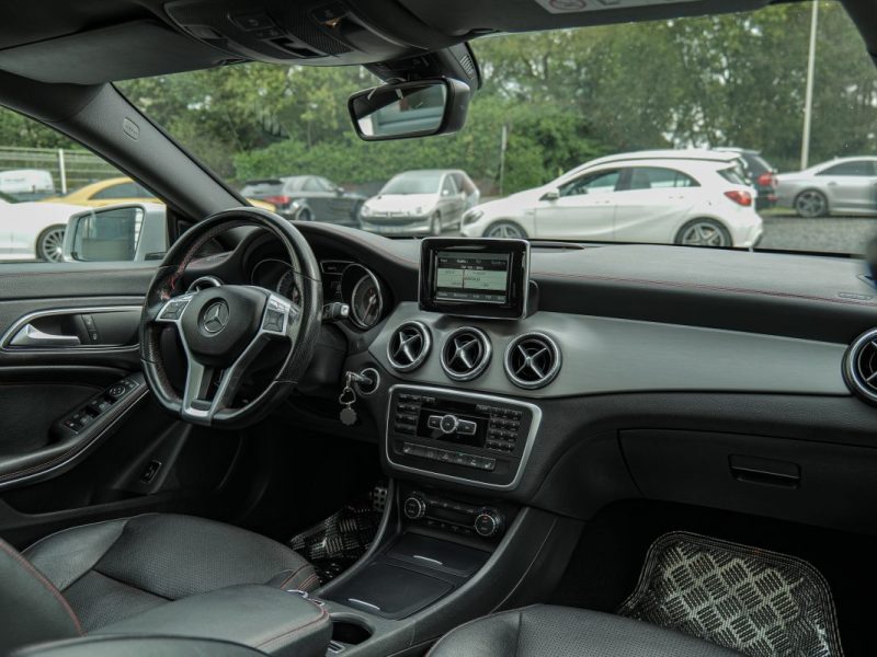 MERCEDES CLASSE CLA 250 2.0 211Cv FASCINATION AMG 4MATIC - TOIT OUVRANT