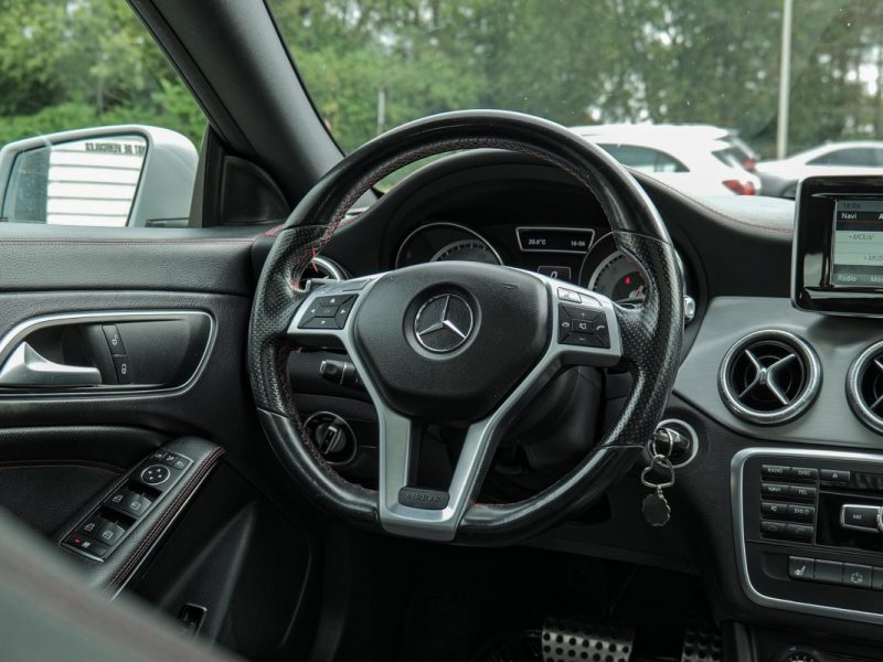 MERCEDES CLASSE CLA 250 2.0 211Cv FASCINATION AMG 4MATIC - TOIT OUVRANT