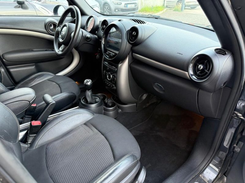 MINI COOPER 1.6 120CH R60 COUNTRYMAN Pack Chili