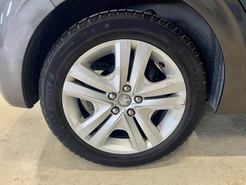 PEUGEOT 208 1.5 Bluehdi 100ch S&S Allure Business BVM6 5portes