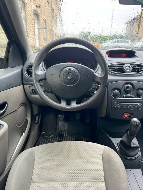 RENAULT CLIO 3 - 1.5 dCi 70ch Authentique