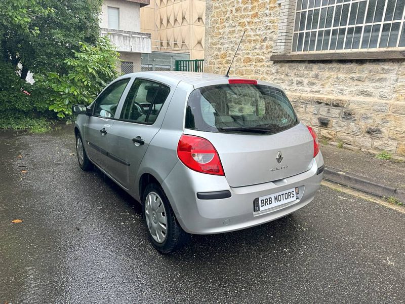 RENAULT CLIO 3 - 1.5 dCi 70ch Authentique