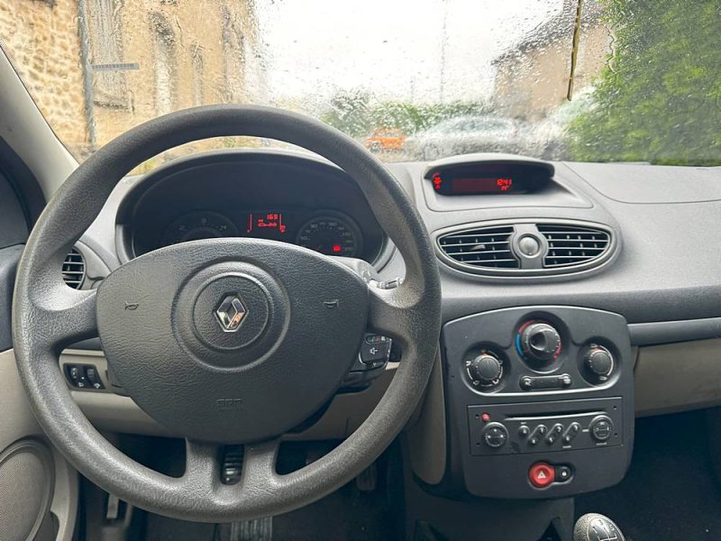 RENAULT CLIO 3 - 1.5 dCi 70ch Authentique