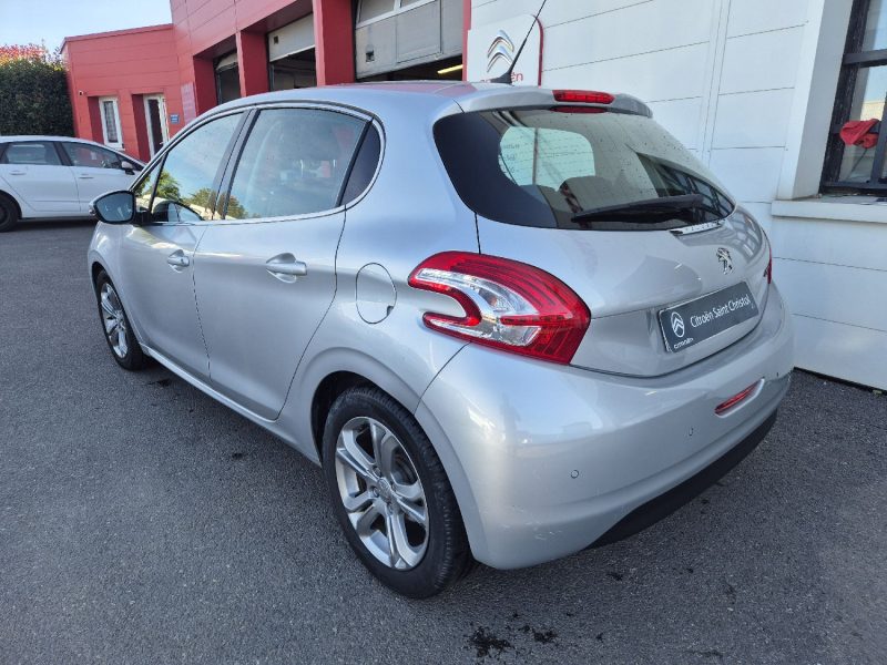 PEUGEOT 208 - 1 2013
