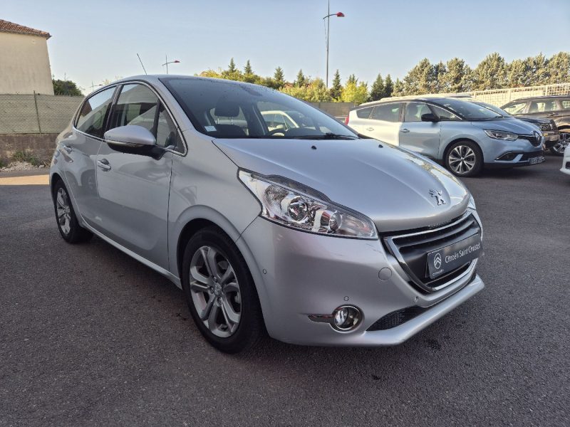 PEUGEOT 208 - 1 2013