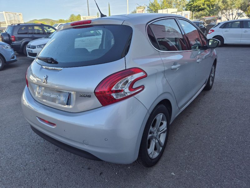 PEUGEOT 208 - 1 2013