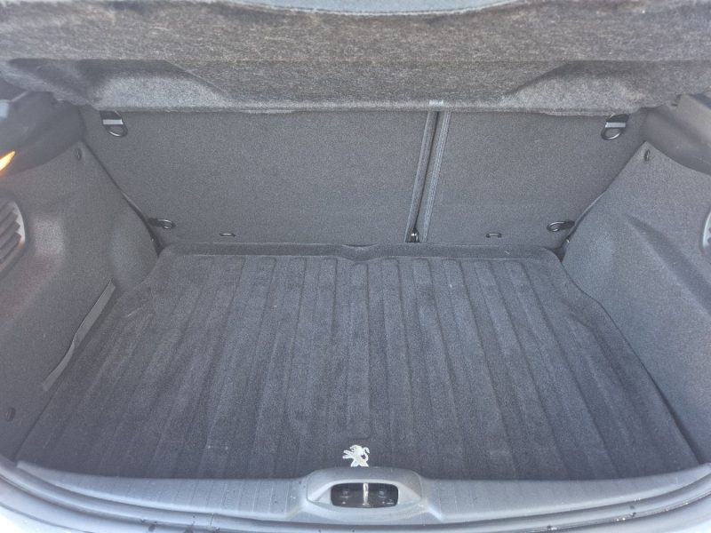 PEUGEOT 208 - 1 2013