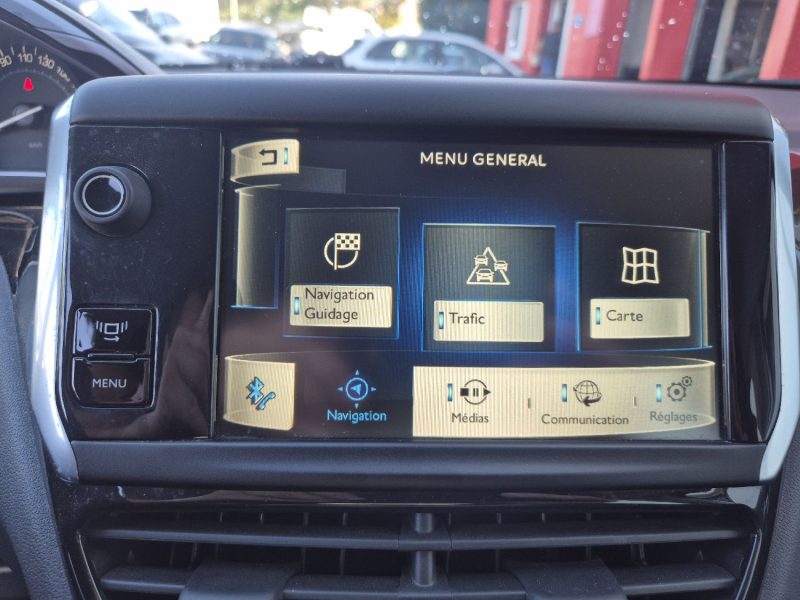 PEUGEOT 208 - 1 2013