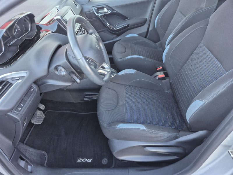 PEUGEOT 208 - 1 2013