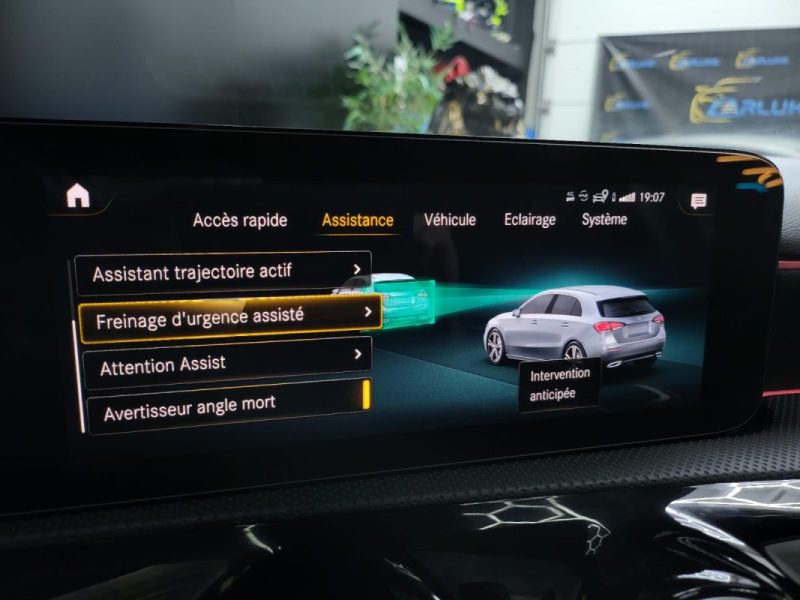 MERCEDES CLASSE A 180d 116 cv AMG LINE 8G-DCT 