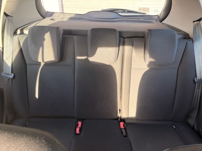 RENAULT CLIO3  1.2 16v 75CH TOMTOM-  IDEAL JEUNE PERMIS - clio 3