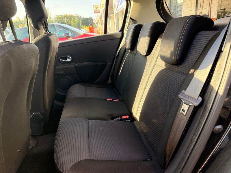 RENAULT CLIO3  1.2 16v 75CH TOMTOM-  IDEAL JEUNE PERMIS - clio 3