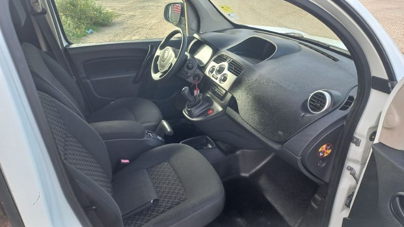 RENAULT KANGOO 1ER MAIN