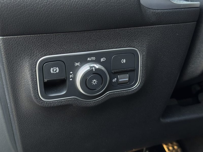 MERCEDES CLASSE EQB 250+ AMG LINE - 7 Places