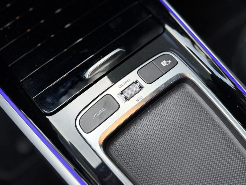 MERCEDES CLASSE EQB 250+ AMG LINE - 7 Places