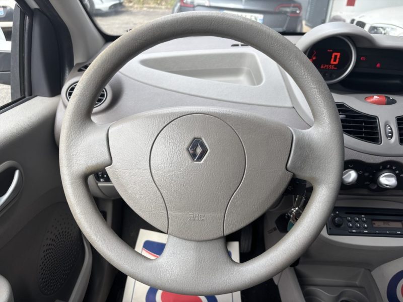 RENAULT TWINGO 1.5 dCi 65ch Expression - Suivi Entretien - 2ème Main