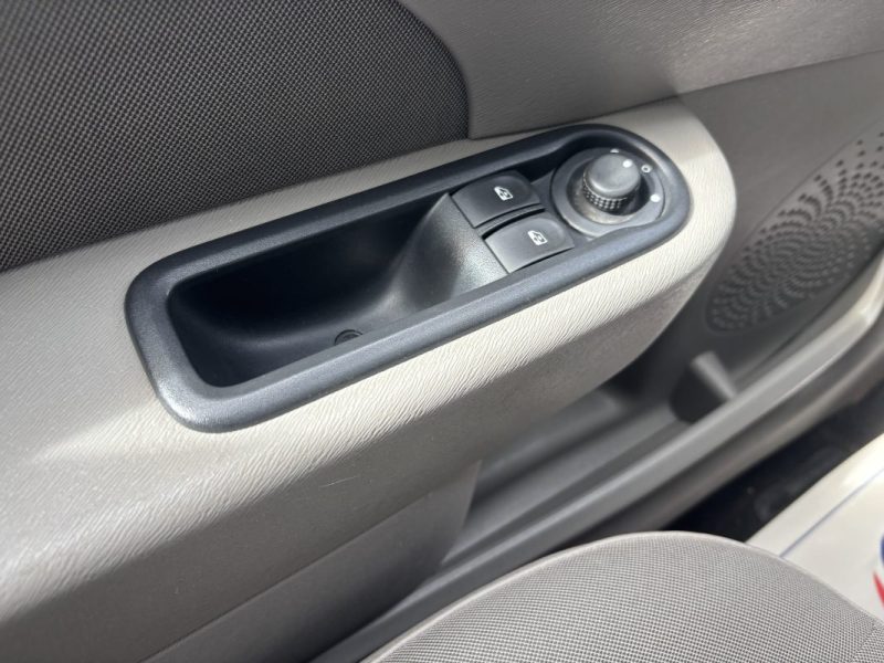 RENAULT TWINGO 1.5 dCi 65ch Expression - Suivi Entretien - 2ème Main