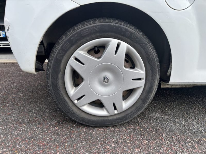 RENAULT TWINGO 1.5 dCi 65ch Expression - Suivi Entretien - 2ème Main