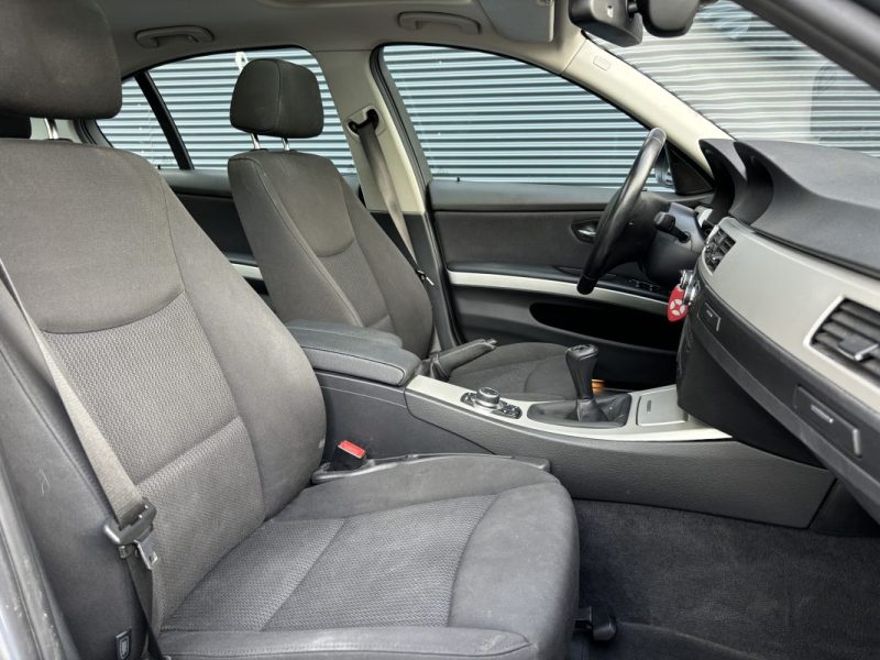 BMW SÉRIE 3 320d 2.0 184cv EDITION CONFORT - EXCELLENT ÉTAT 