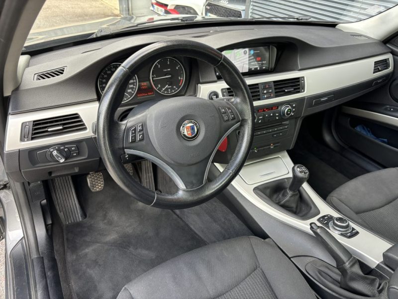 BMW SÉRIE 3 320d 2.0 184cv EDITION CONFORT - EXCELLENT ÉTAT 