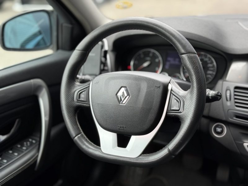 RENAULT LAGUNA III 2.0 dCi 175ch BVA 4 Control GT - Suivi d'Entretien