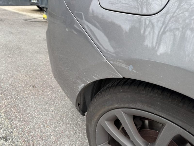 RENAULT LAGUNA III 2.0 dCi 175ch BVA 4 Control GT - Suivi d'Entretien