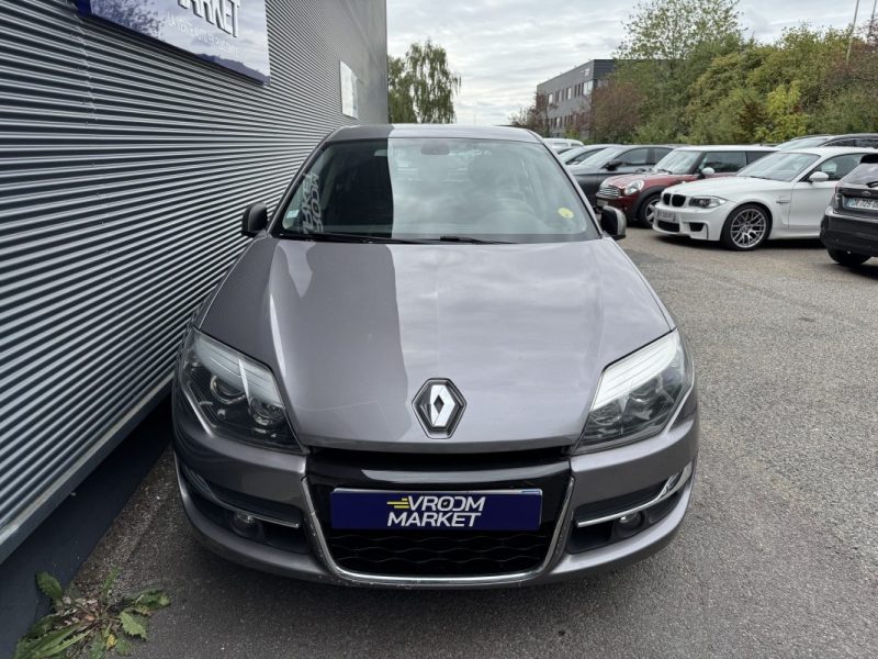 RENAULT LAGUNA III 2.0 dCi 175ch BVA 4 Control GT - Suivi d'Entretien
