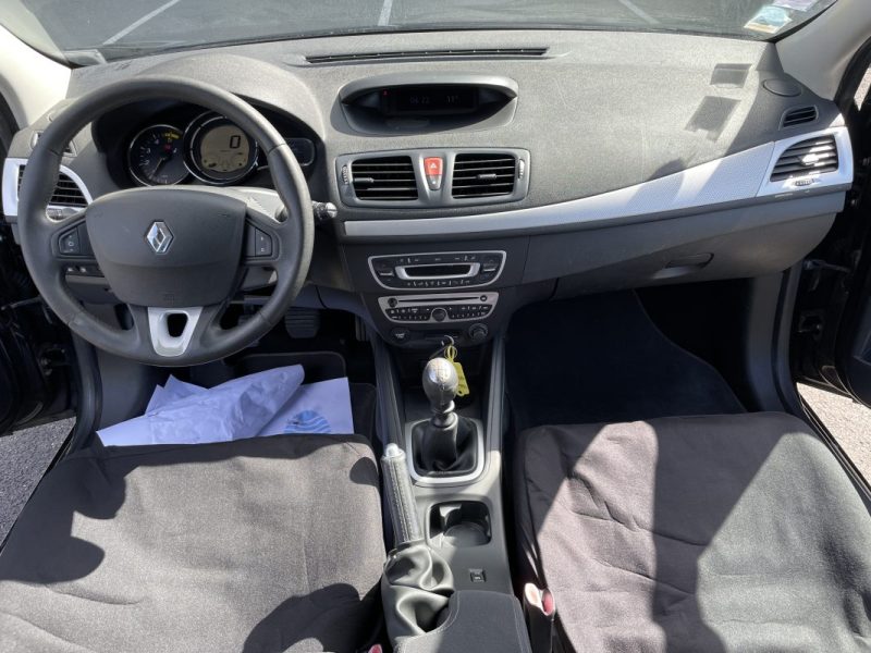 RENAULT MEGANE III ESTATE 1.5 DCI 110 FAP DYNAMIQUE EURO5 - GARANTIE 12 MOIS