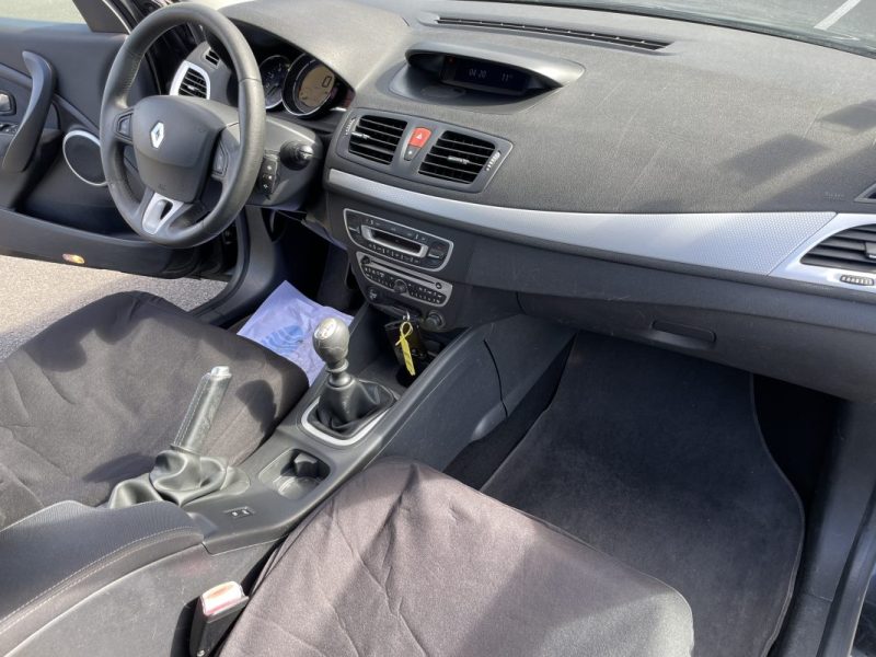 RENAULT MEGANE III ESTATE 1.5 DCI 110 FAP DYNAMIQUE EURO5 - GARANTIE 12 MOIS