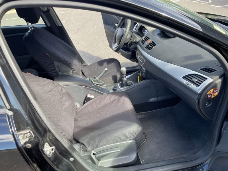 RENAULT MEGANE III ESTATE 1.5 DCI 110 FAP DYNAMIQUE EURO5 - GARANTIE 12 MOIS