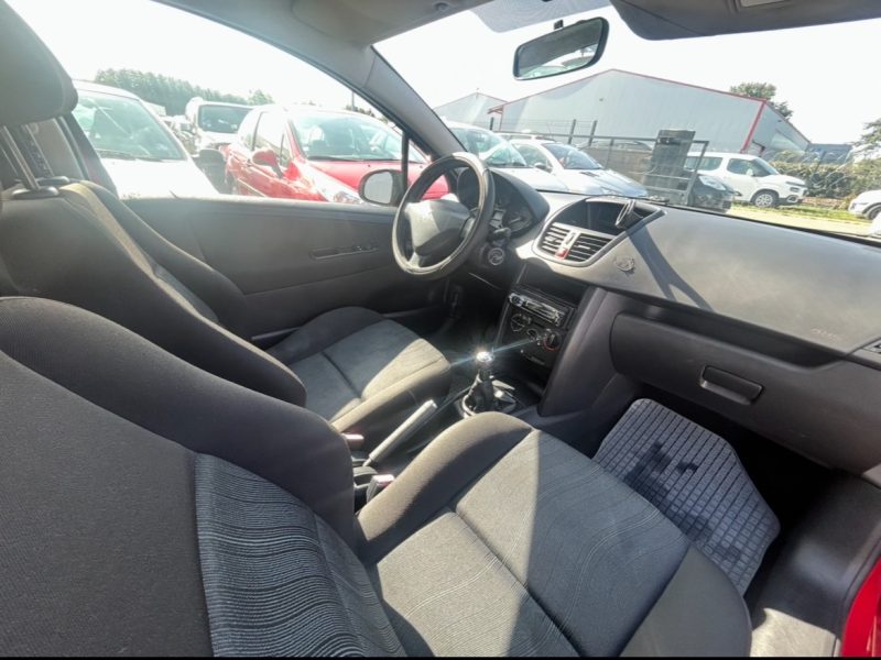 PEUGEOT  207 2008