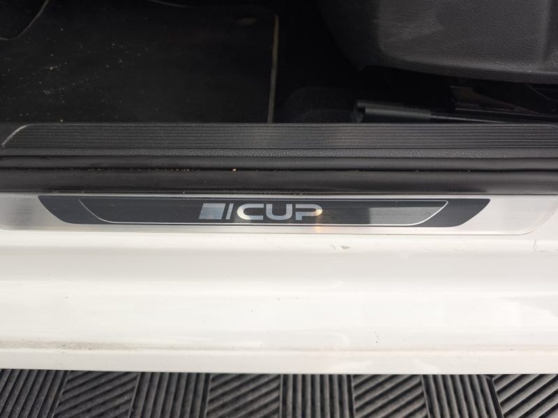 VOLKSWAGEN VOLKSWAGEN GOLF 1.2 TSI 105 Cv BLUEMOTION FINITION CUP - CLIMATISATION - RÉGULATEUR - GPS - RADAR AVANT ET ARRIERE   2014