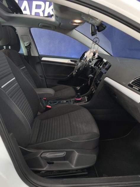 VOLKSWAGEN VOLKSWAGEN GOLF 1.2 TSI 105 Cv BLUEMOTION FINITION CUP - CLIMATISATION - RÉGULATEUR - GPS - RADAR AVANT ET ARRIERE   2014