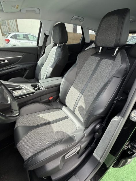 PEUGEOT 3008 1.5 BlueHDi 130 CV ALLURE BUSINESS EAT8 / ATTELAGE / ORIGINE FRANCE