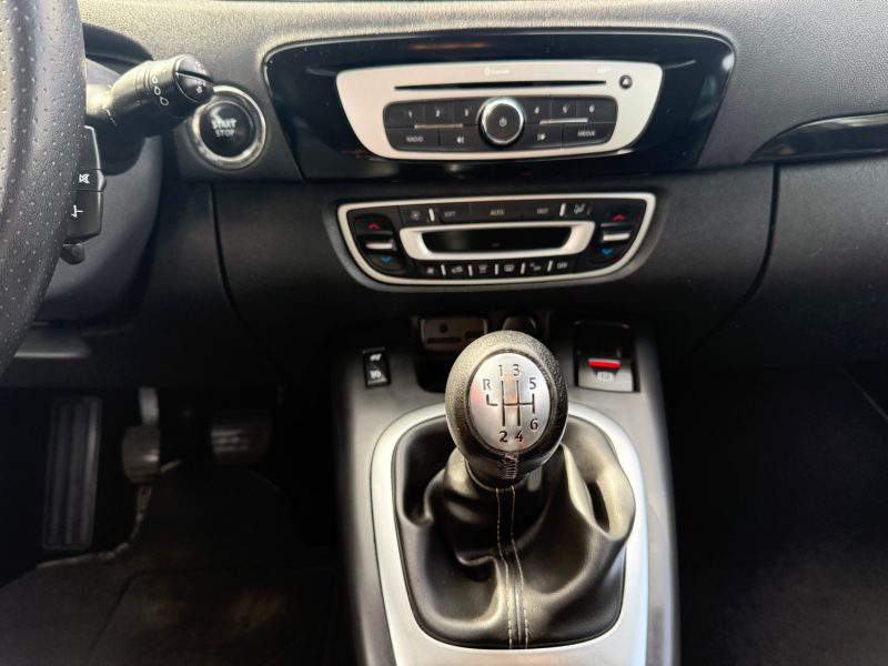 RENAULT MEGANE SCENIC  2014