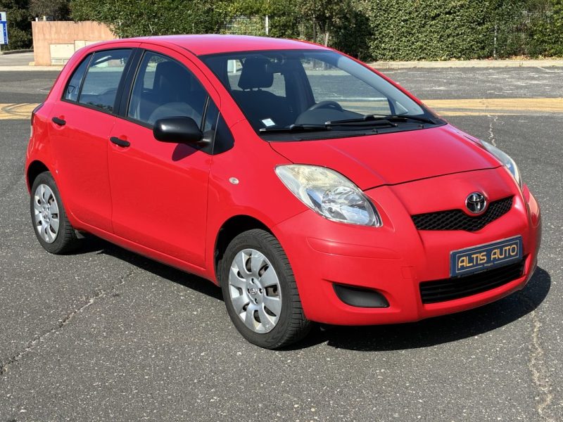 TOYOTA YARIS 1.0 - 69 VVT-i Confort Pack / ENTRETIEN TOYOTA