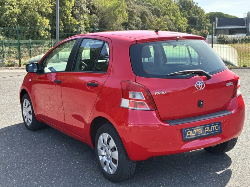 TOYOTA YARIS 1.0 - 69 VVT-i Confort Pack / ENTRETIEN TOYOTA