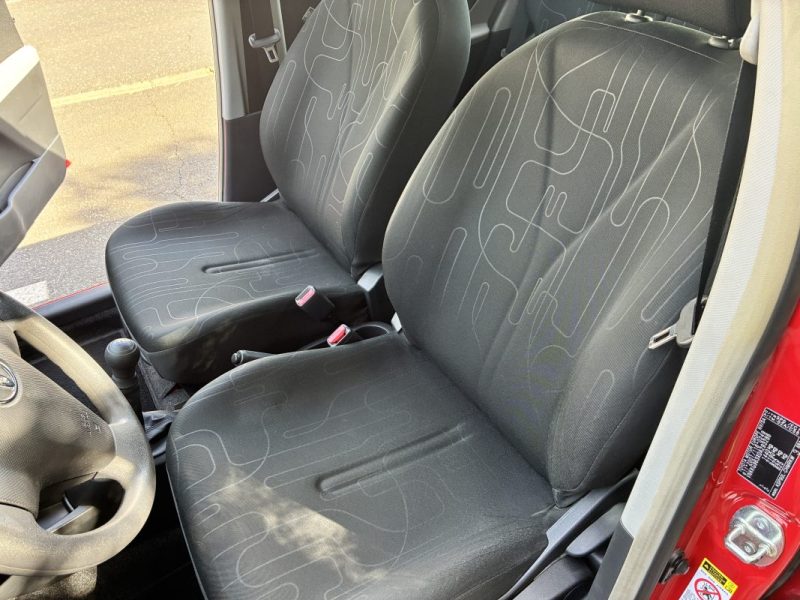 TOYOTA YARIS 1.0 - 69 VVT-i Confort Pack / ENTRETIEN TOYOTA