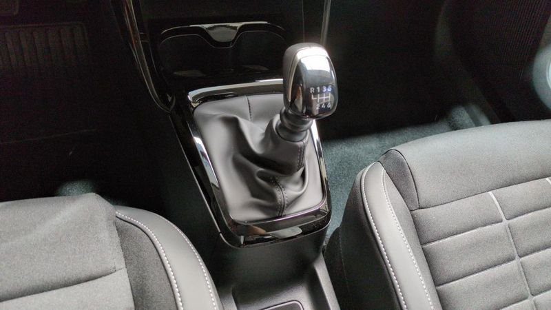 Citroën C3 nouvelle Turbo 100 ch bvm6 max + Pack Hiver