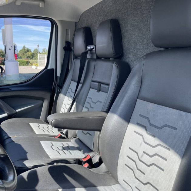 FORD TRANSIT CUSTOM 340 L1H1 2.0 TDCi 170 cv Limited