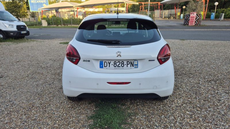 PEUGEOT 208 1.6 BlueHDi 75ch Allure Business S&S 5p