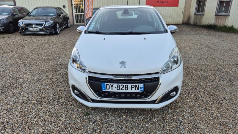PEUGEOT 208 1.6 BlueHDi 75ch Allure Business S&S 5p