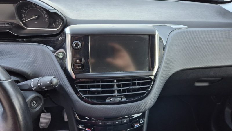 PEUGEOT 208 1.6 BlueHDi 75ch Allure Business S&S 5p