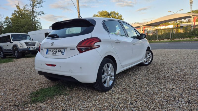 PEUGEOT 208 1.6 BlueHDi 75ch Allure Business S&S 5p