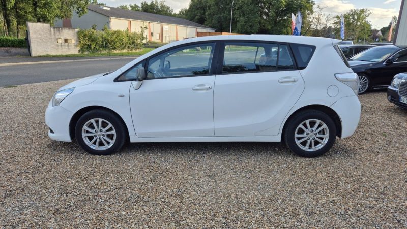 TOYOTA VERSO 126 D-4D FAP  SkyView 5 places
