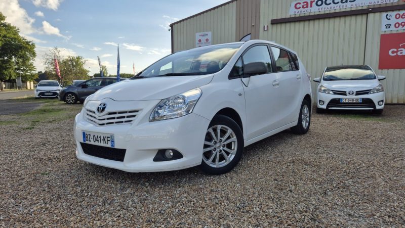 TOYOTA VERSO 126 D-4D FAP  SkyView 5 places